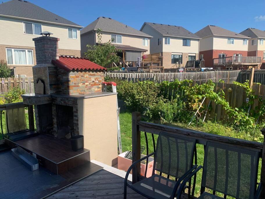 Comfortable Modern Room Near Ykf Airport III Kitchener Exterior foto